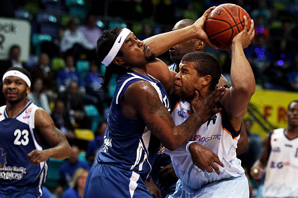 她此前的位 她此前的位